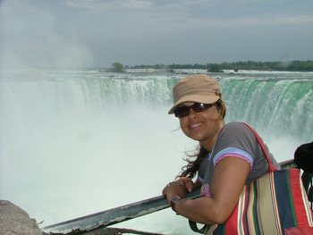 Nadia above the Horseshoe Falls