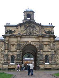 Chatsworth House entrance